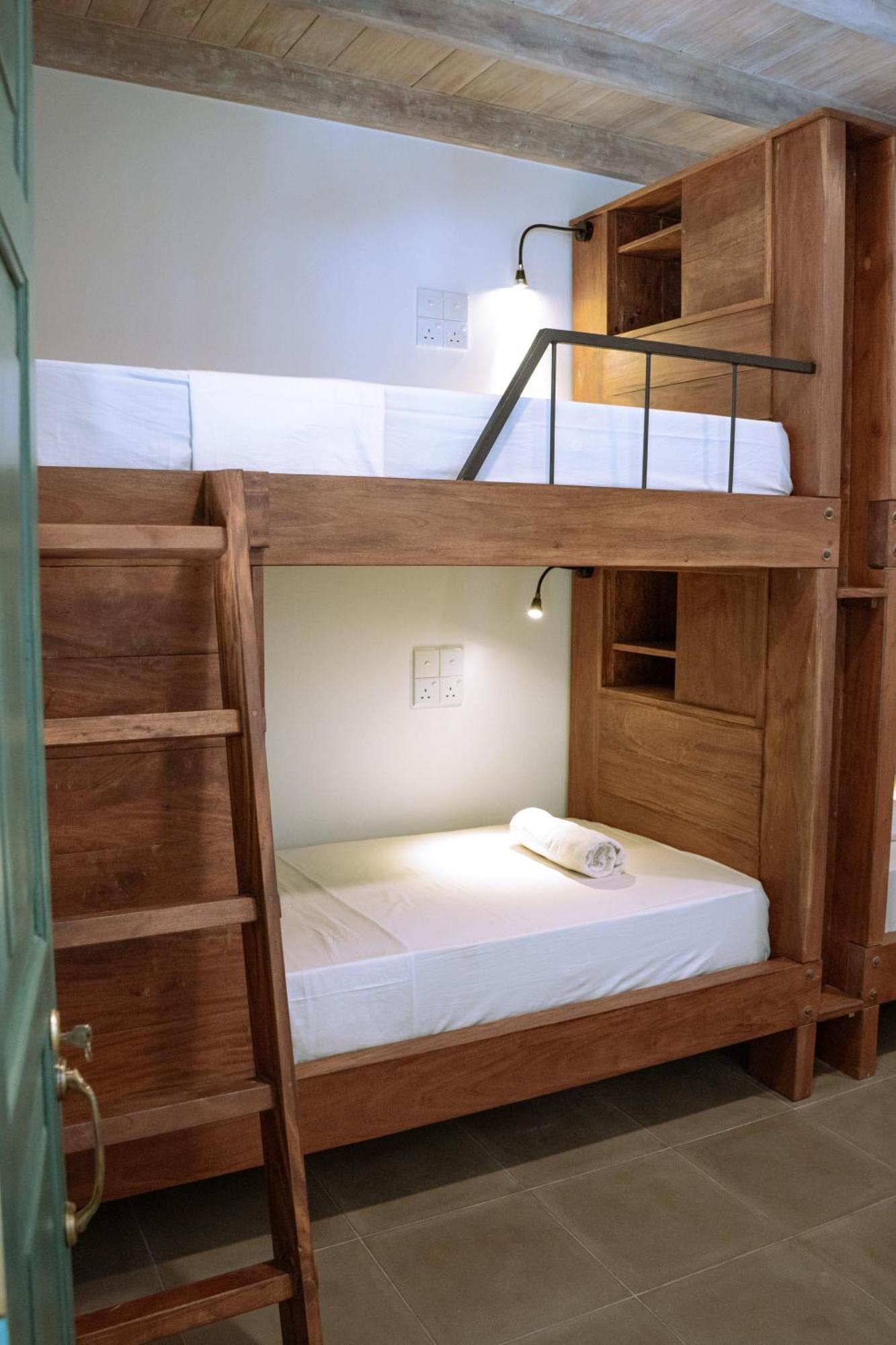 Locos Hiriketiya Hostel Dikwella Kültér fotó